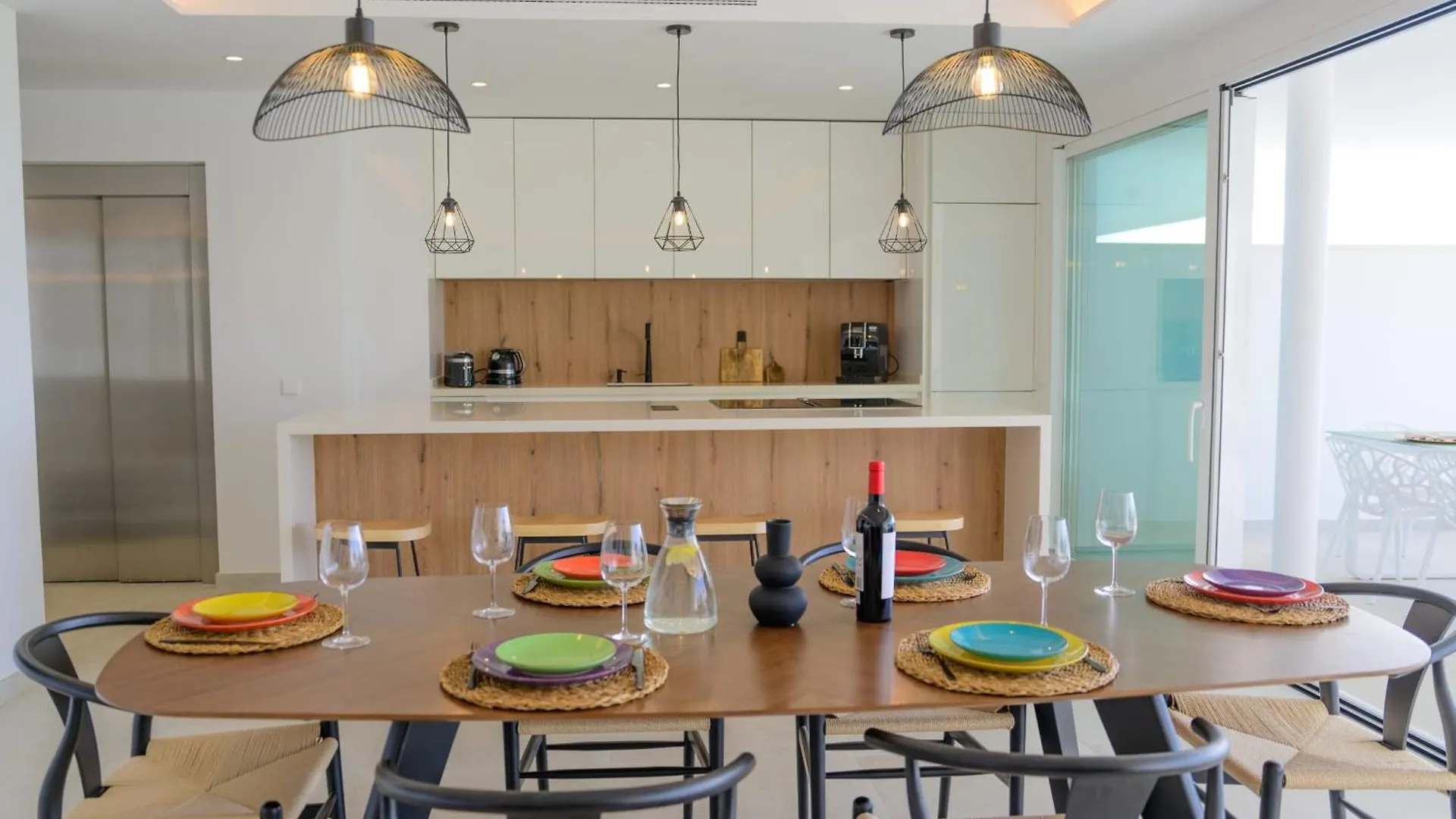 Luxurious 3 Bed Apartment With A Lovely Sea View In Carvajal Beach Benalmádena 0*,  İspanya